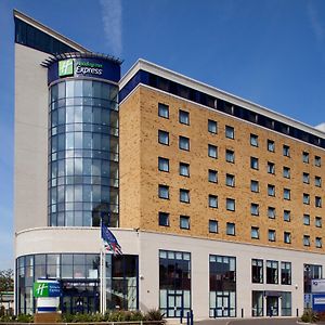 Holiday Inn Express London - Newbury Park, An Ihg Hotel